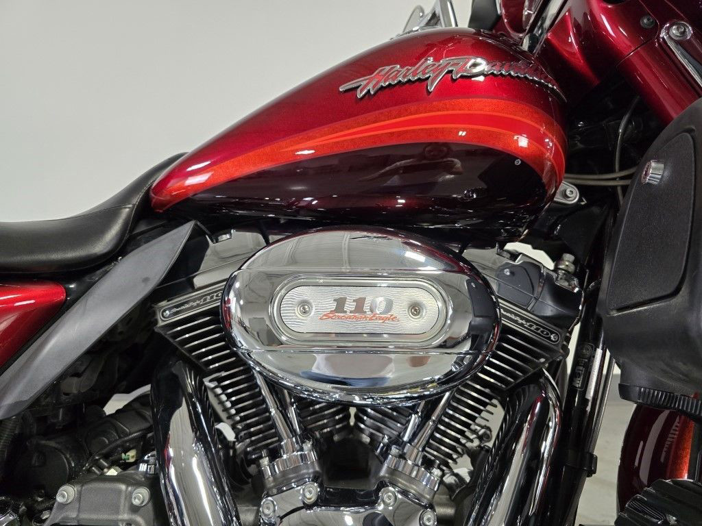 CVO® Ultra Classic® Electra Glide®