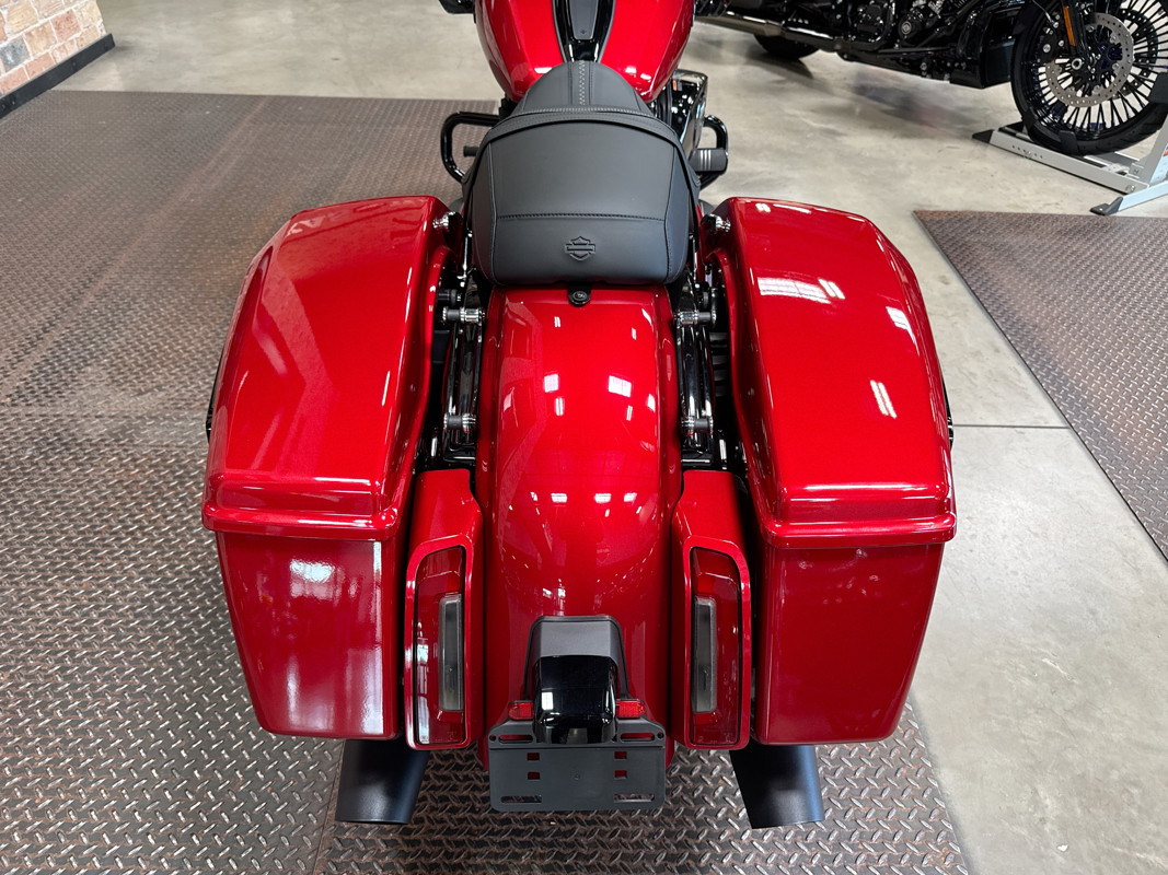 Road Glide®
