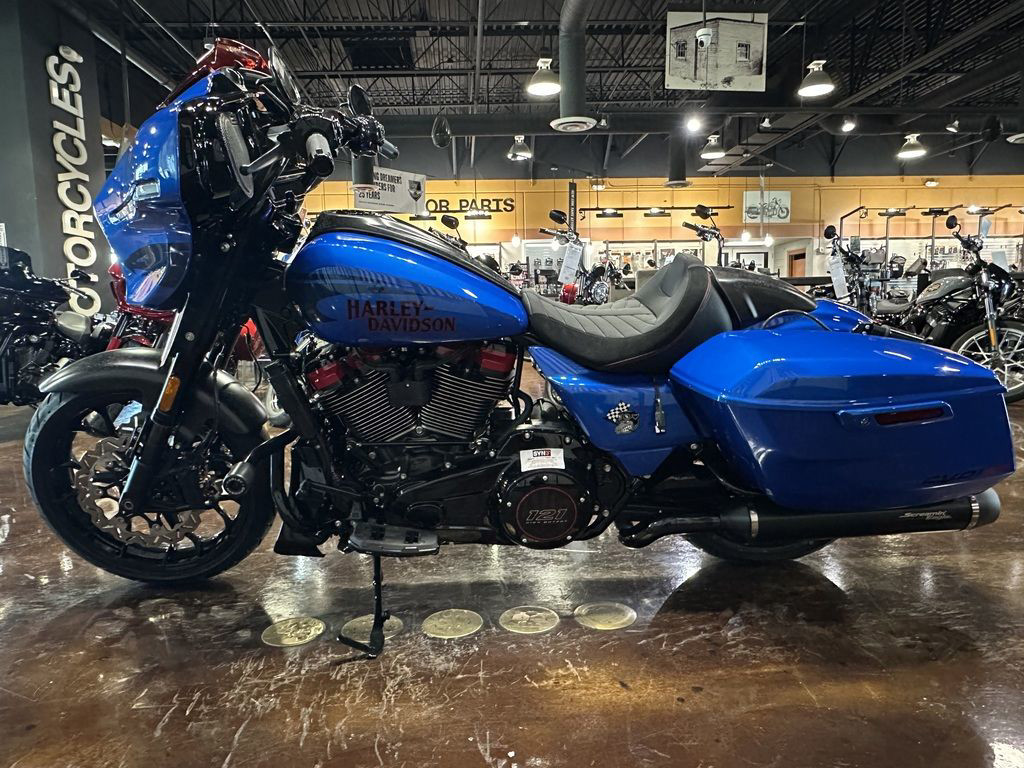 CVO® Street Glide® ST