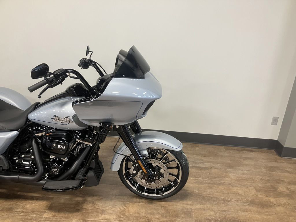 Road Glide® 3