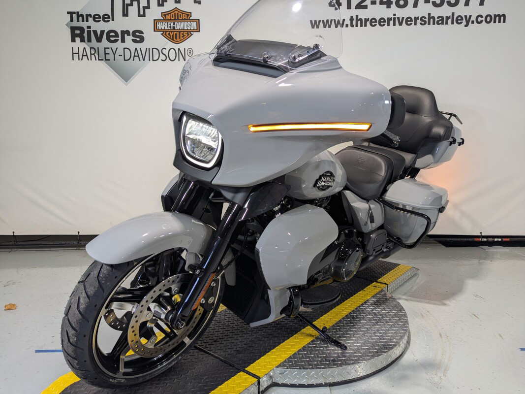 Street Glide® Ultra