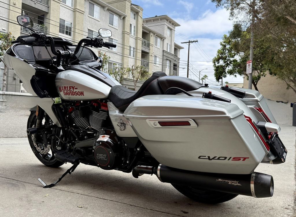 CVO® Road Glide® ST