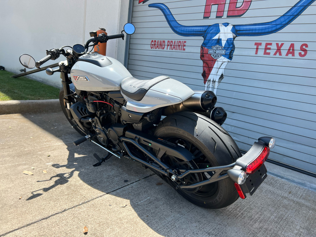 Sportster® S