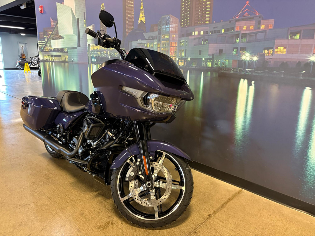 Road Glide®