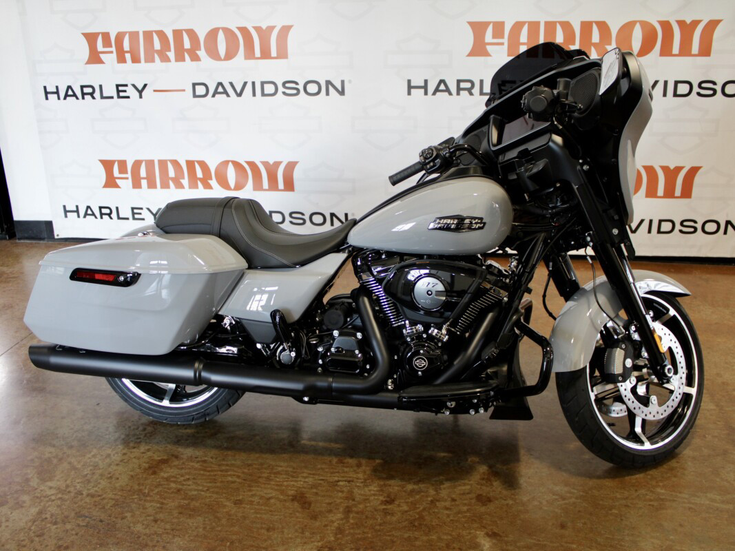 Street Glide®