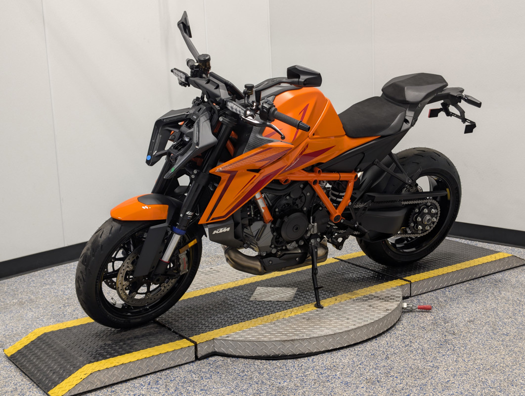 1390 Super Duke R