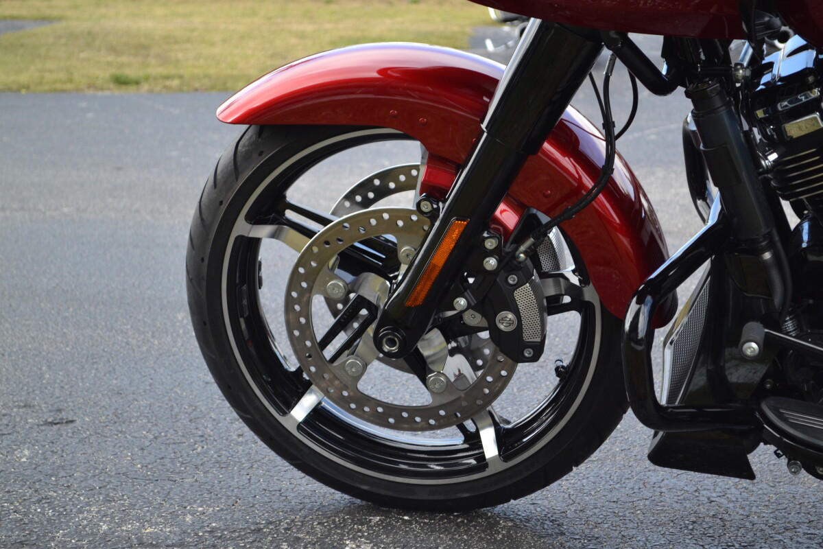 Road Glide®