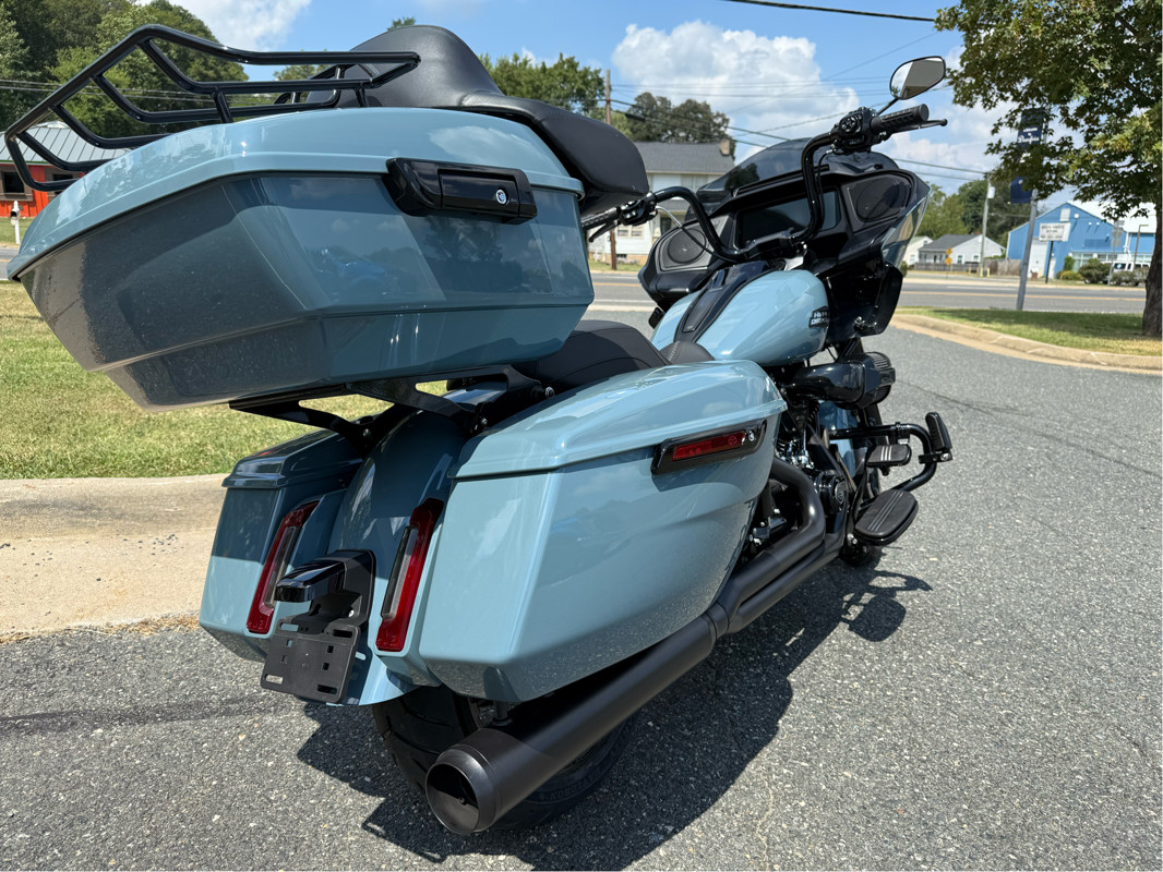 Road Glide®