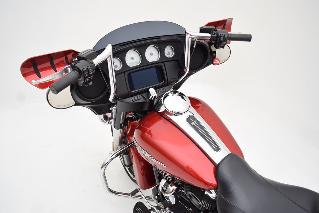 Street Glide®