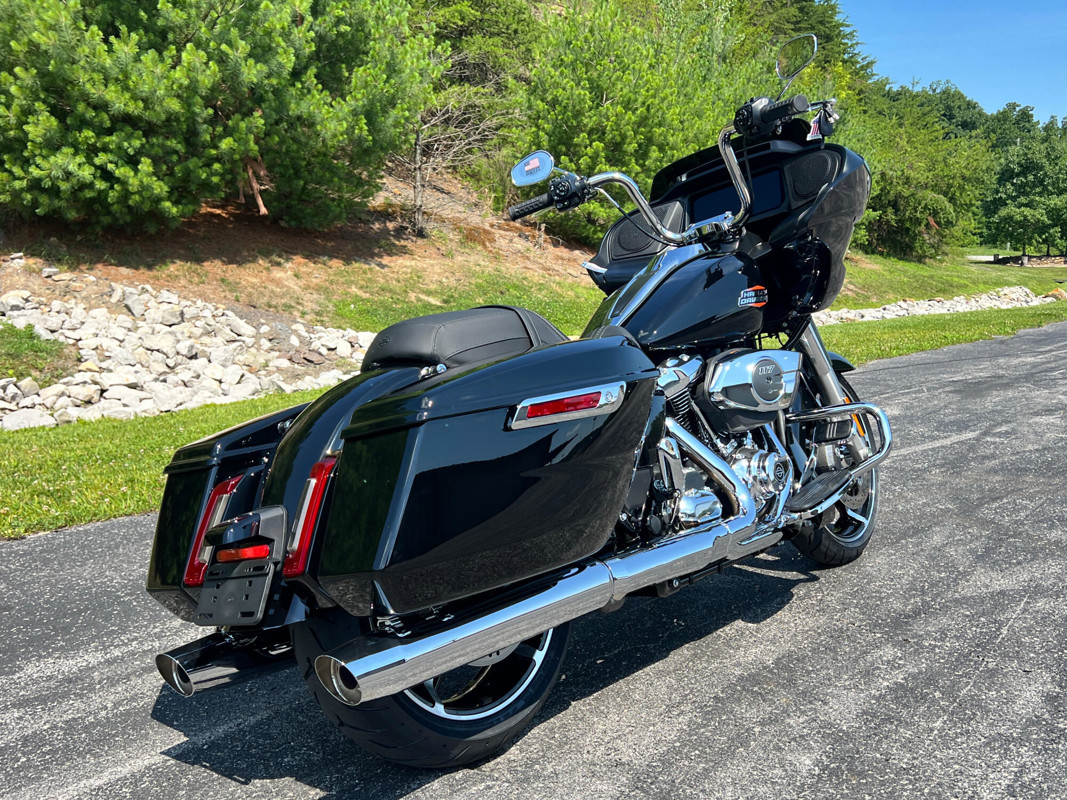 Road Glide®