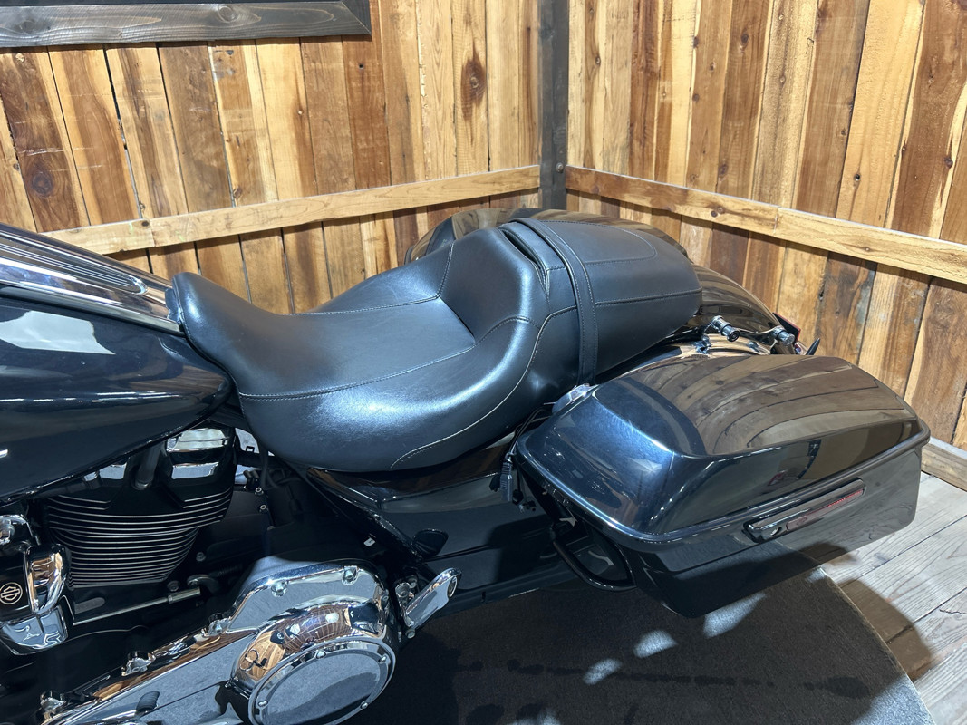 Street Glide®