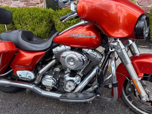 Street Glide®