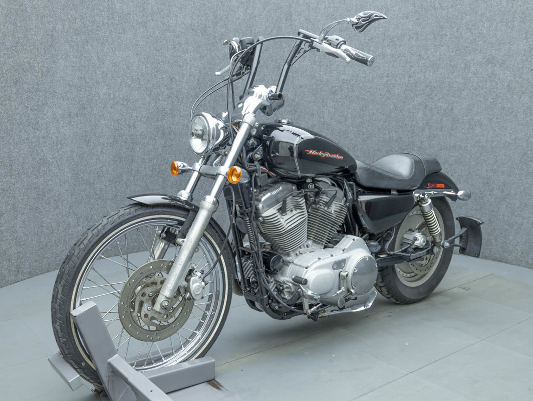 Sportster® 883 Custom