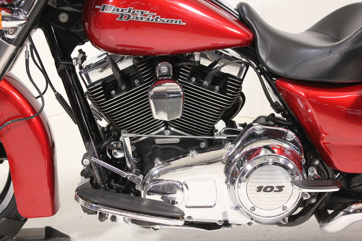 Street Glide®