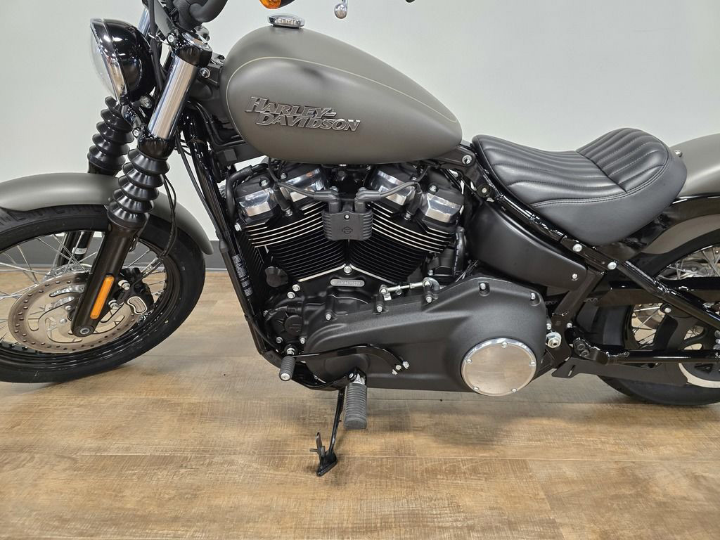 Softail® Street Bob®