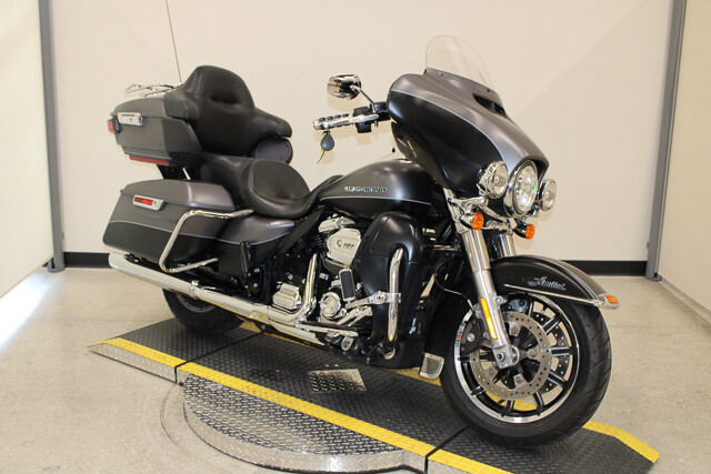 Electra Glide® Ultra Limited® Low