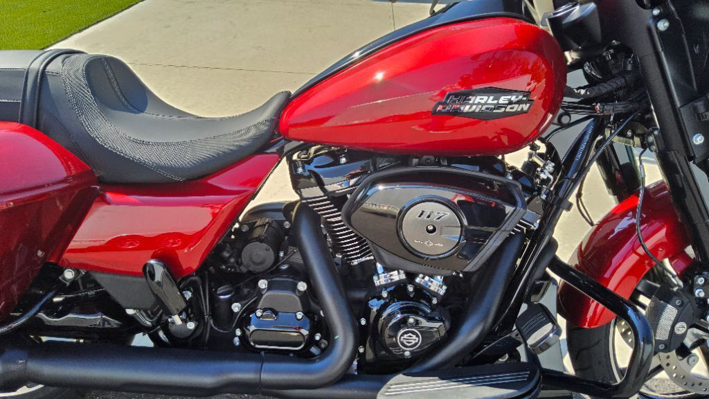 Street Glide®