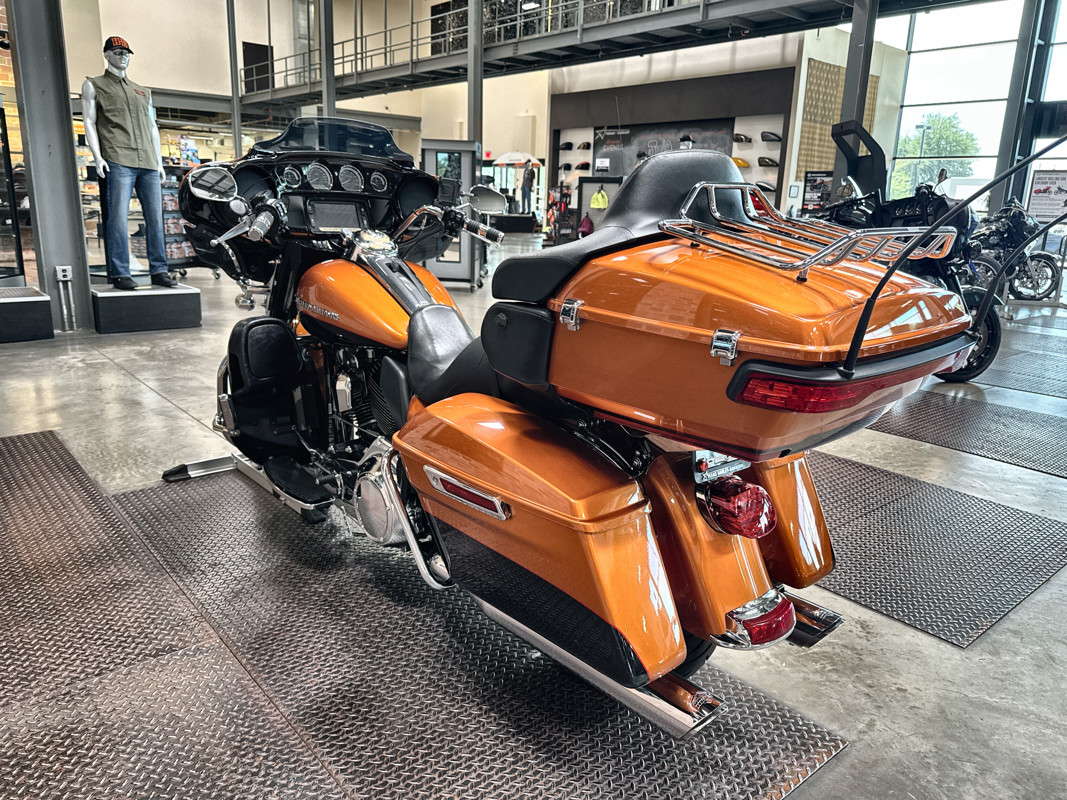 Electra Glide® Ultra Limited® Low