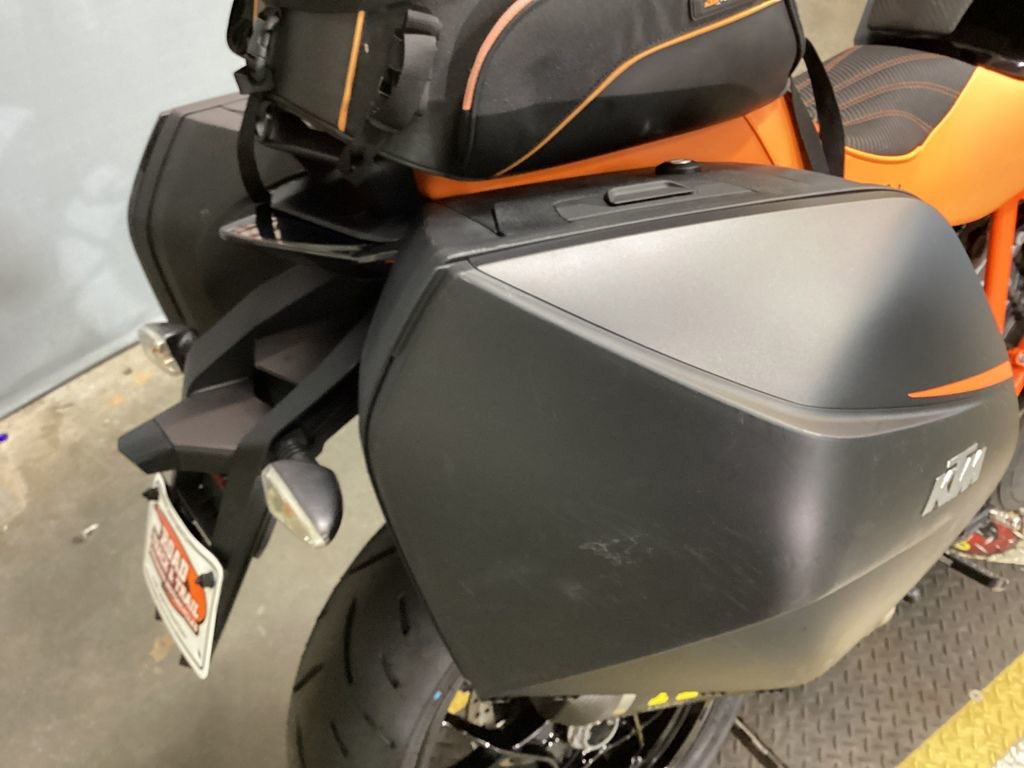 1290 Super Duke GT