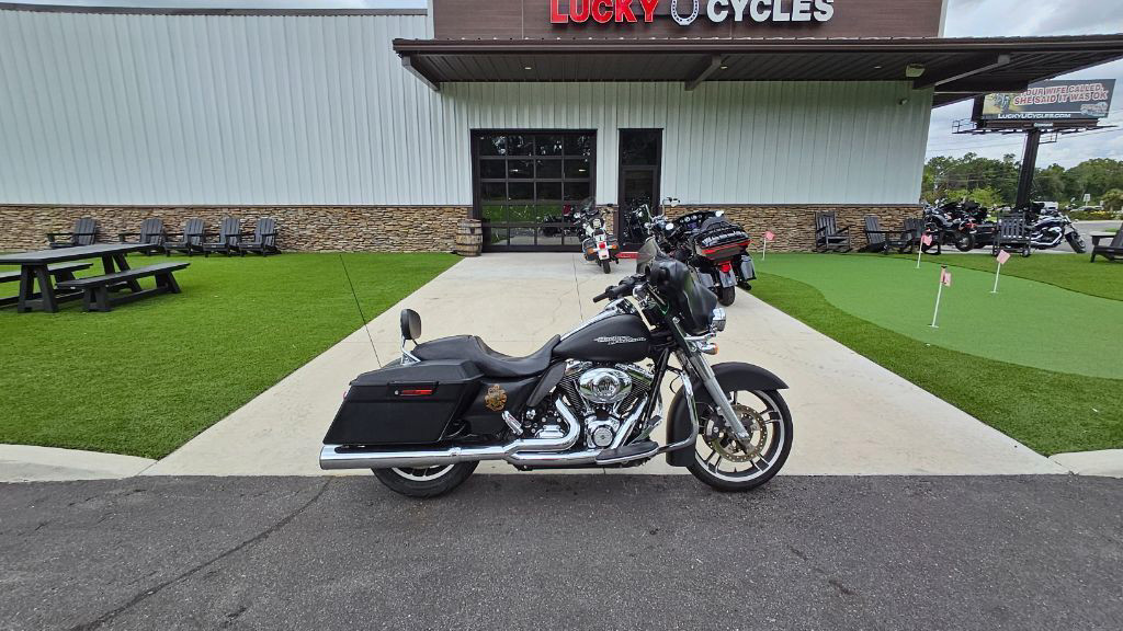 Street Glide®