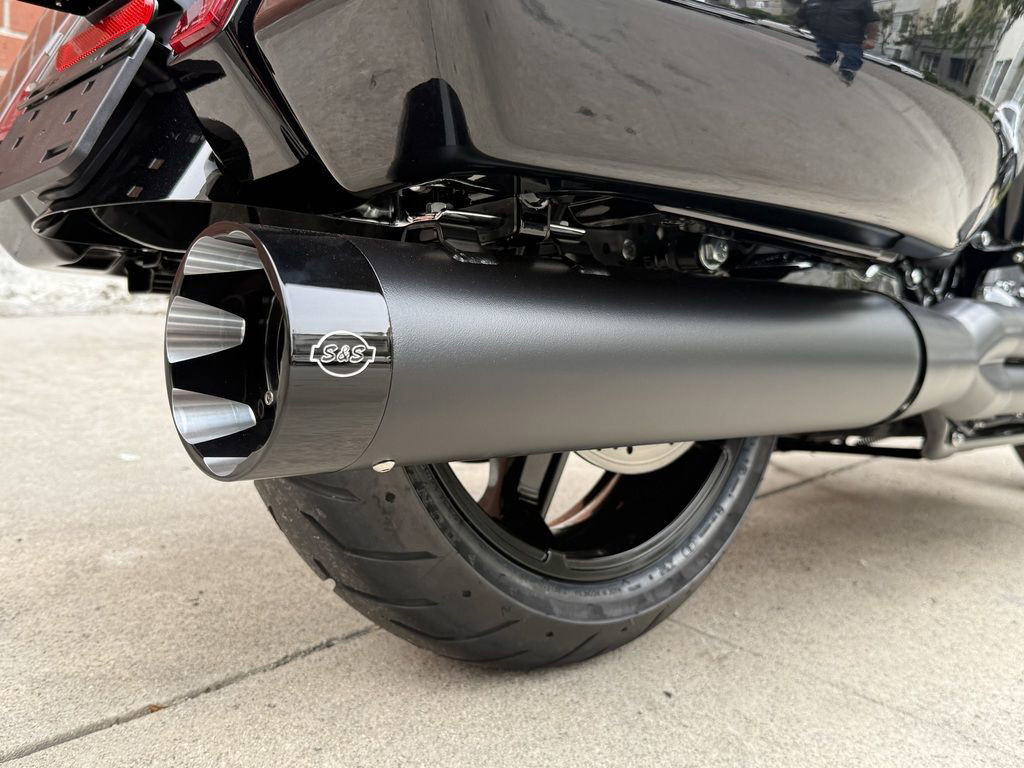 Road Glide®