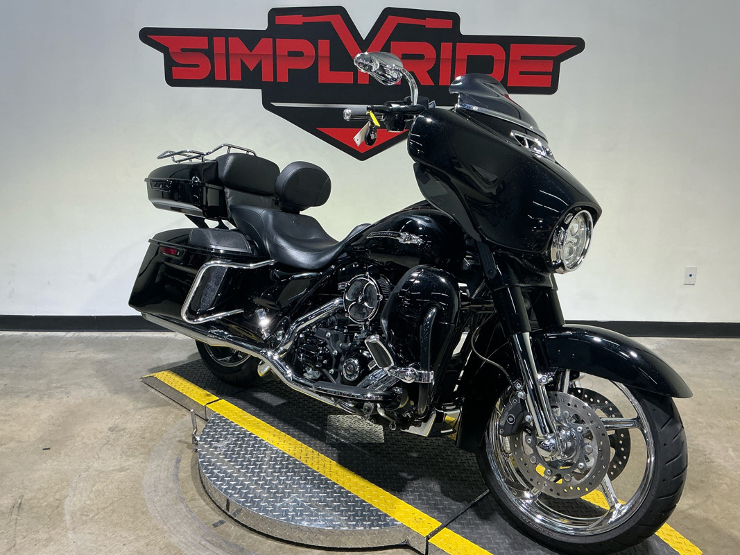 CVO® Street Glide®