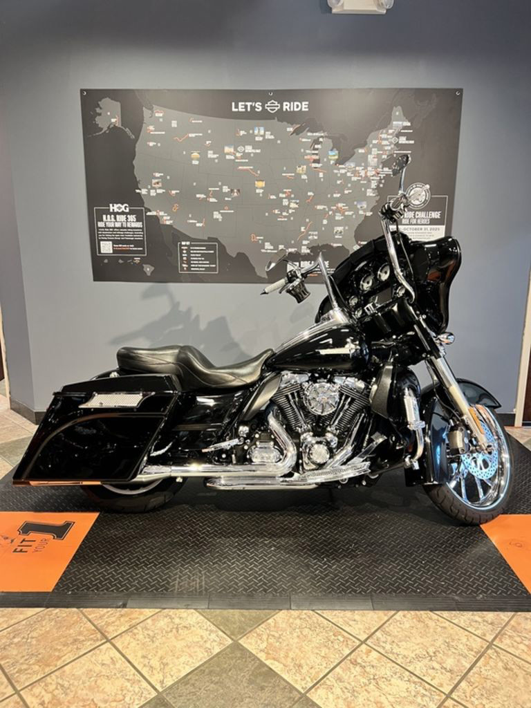 Street Glide®