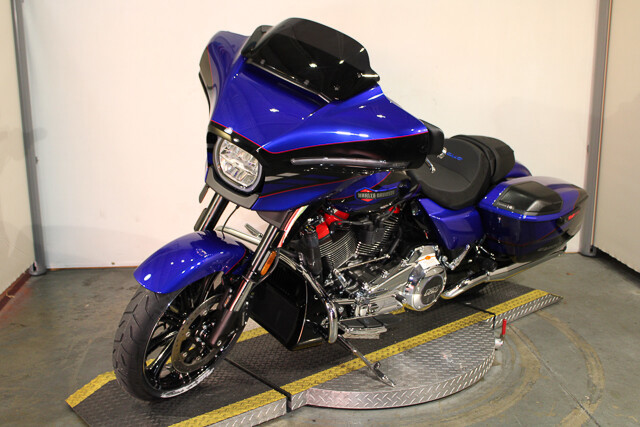 CVO® Street Glide®