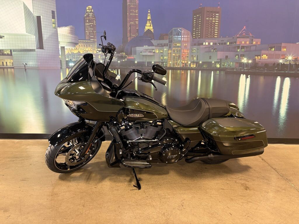 Road Glide®