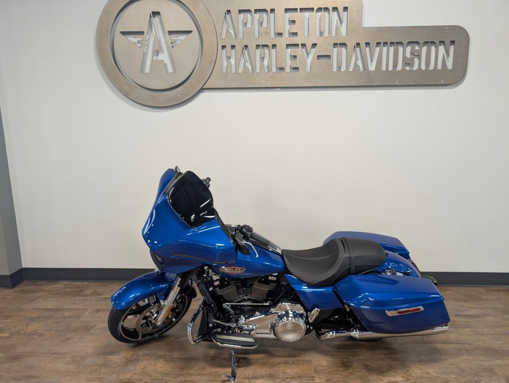 Street Glide®