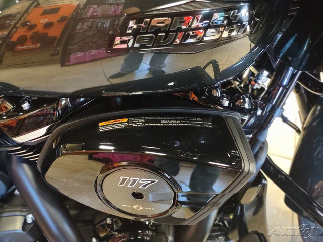 Road Glide®