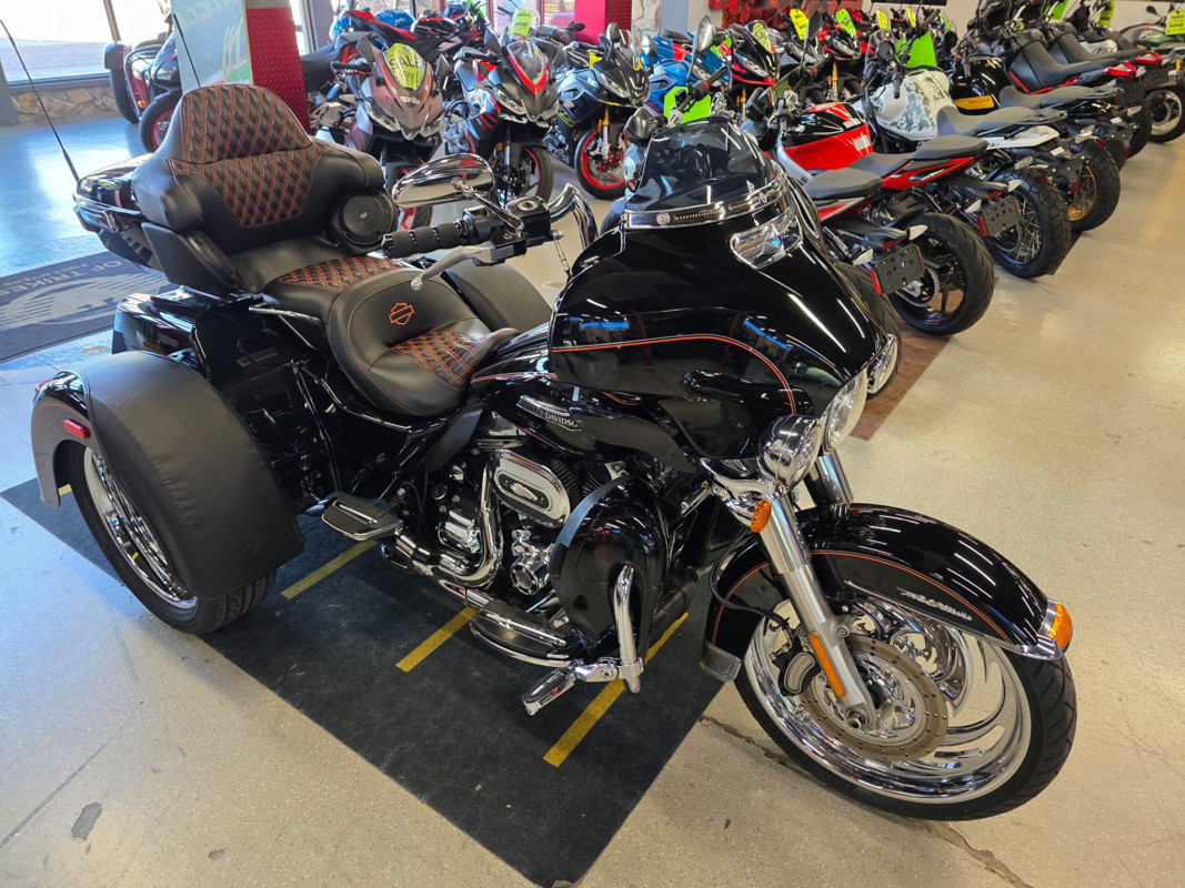 Tri Glide® Ultra Classic®