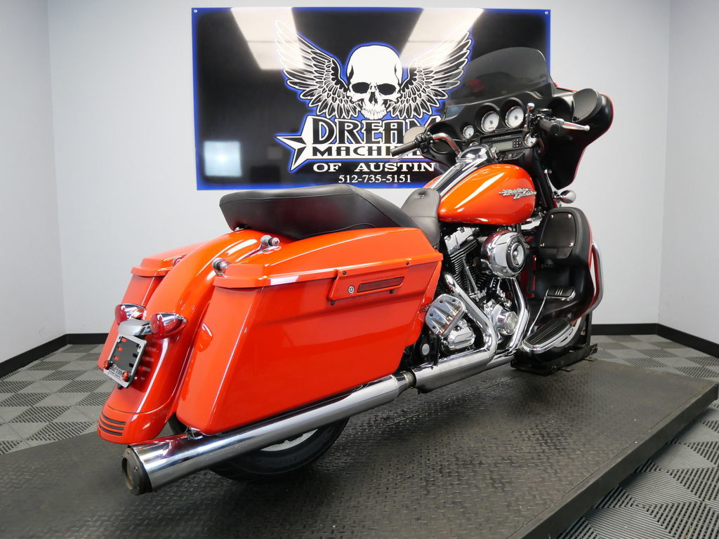 Street Glide®