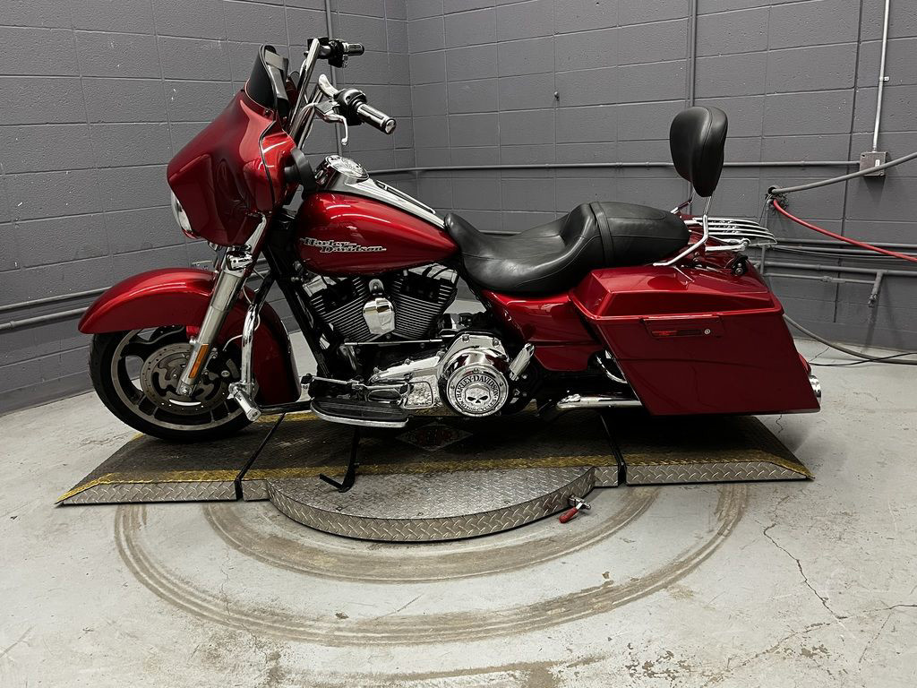 Street Glide®