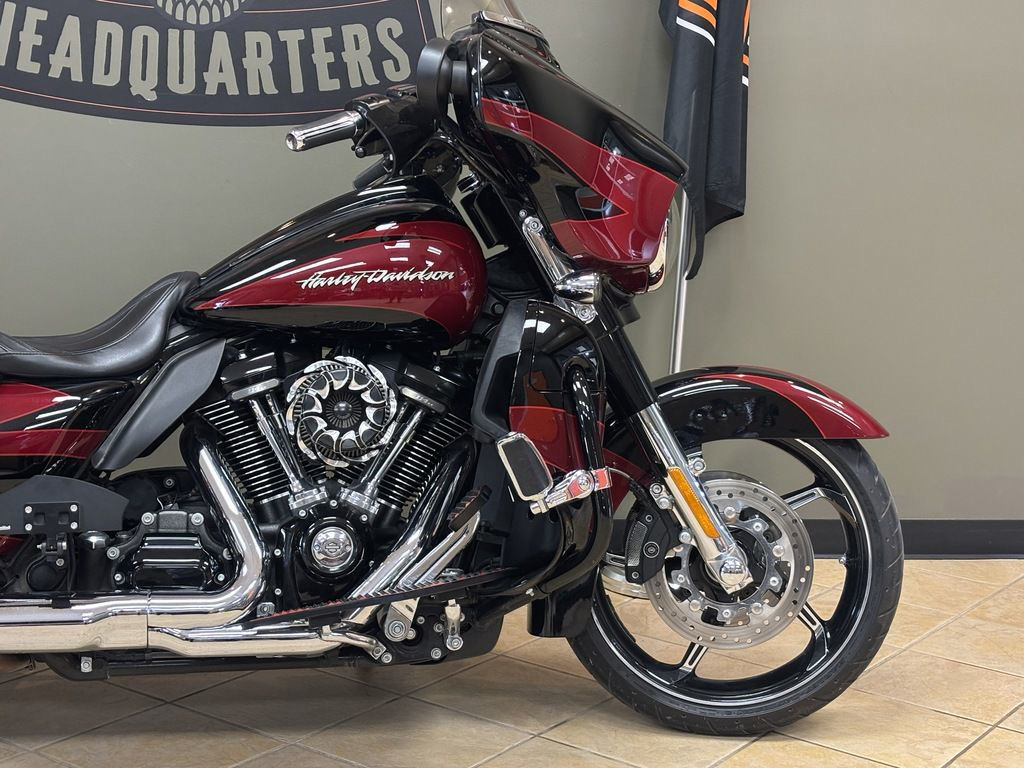 CVO® Street Glide®