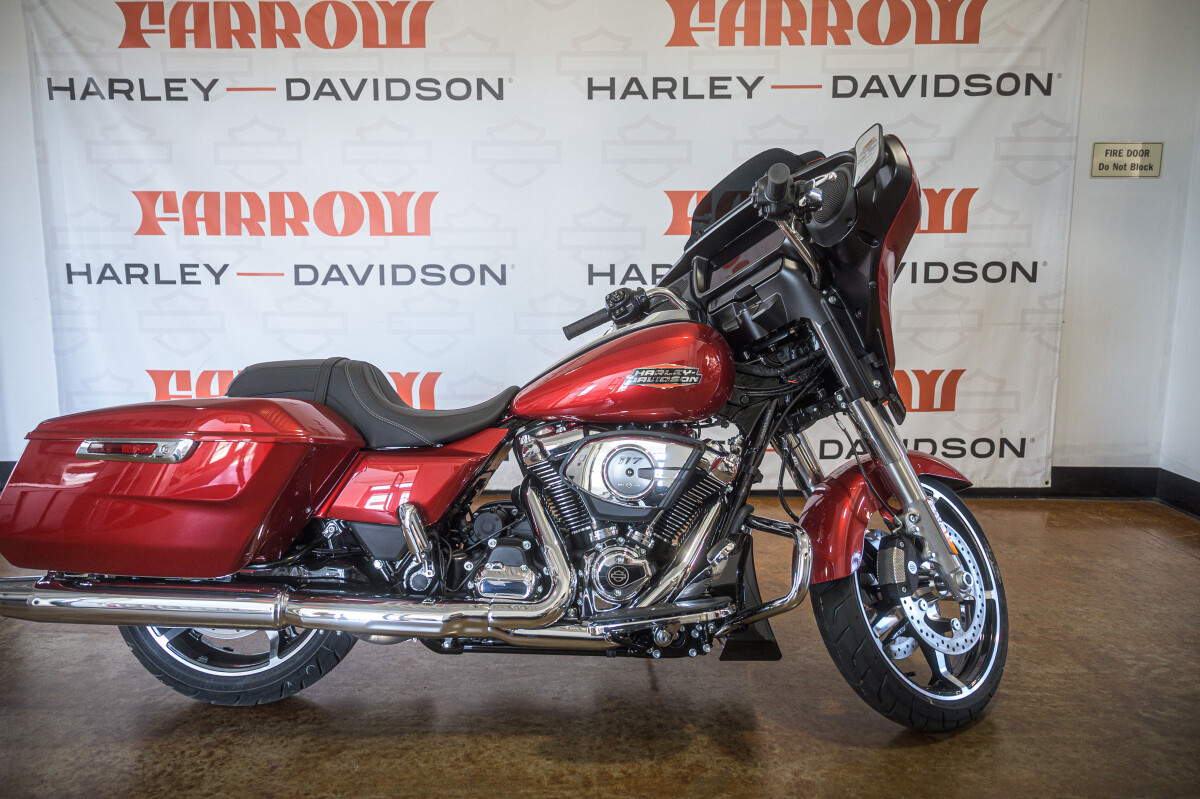 Street Glide®