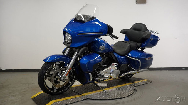 Street Glide® Ultra