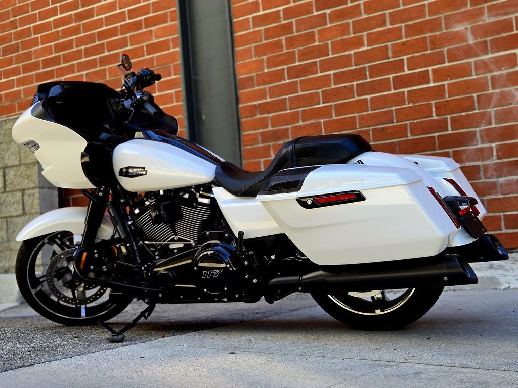 Road Glide®
