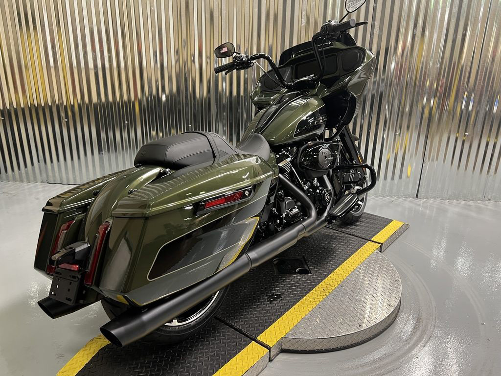 Road Glide®