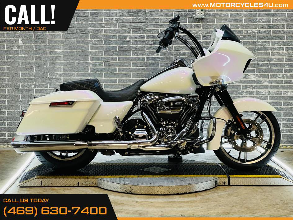 Road Glide®