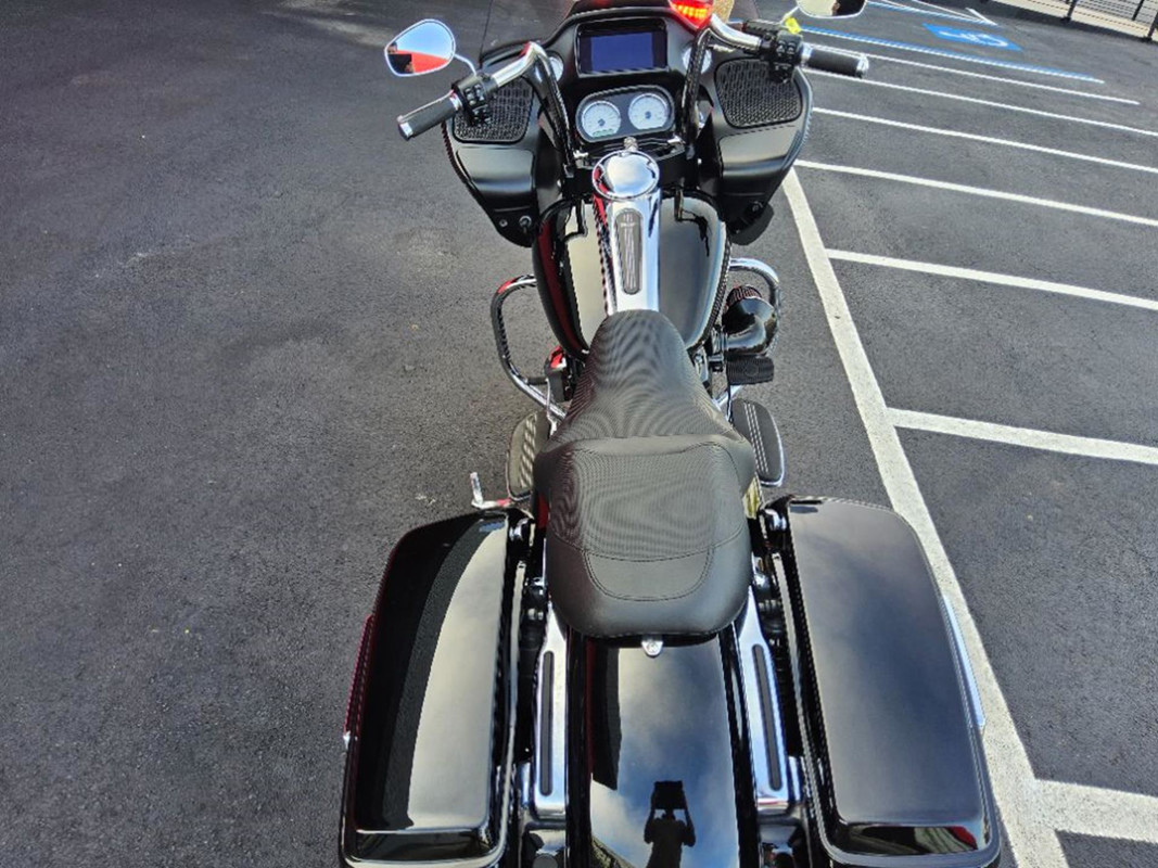 Road Glide®