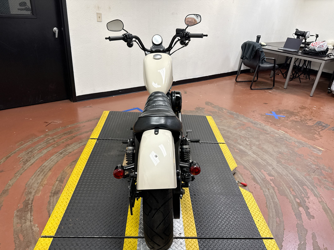 Iron 883®