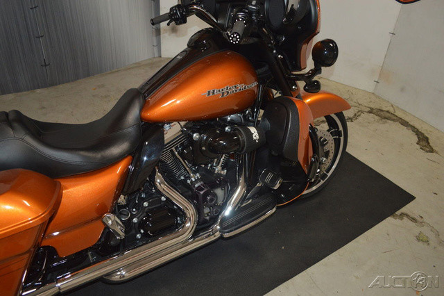 Street Glide®