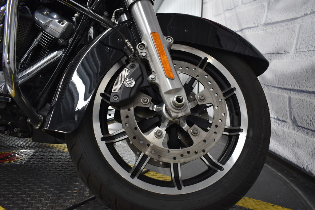 Electra Glide Standard