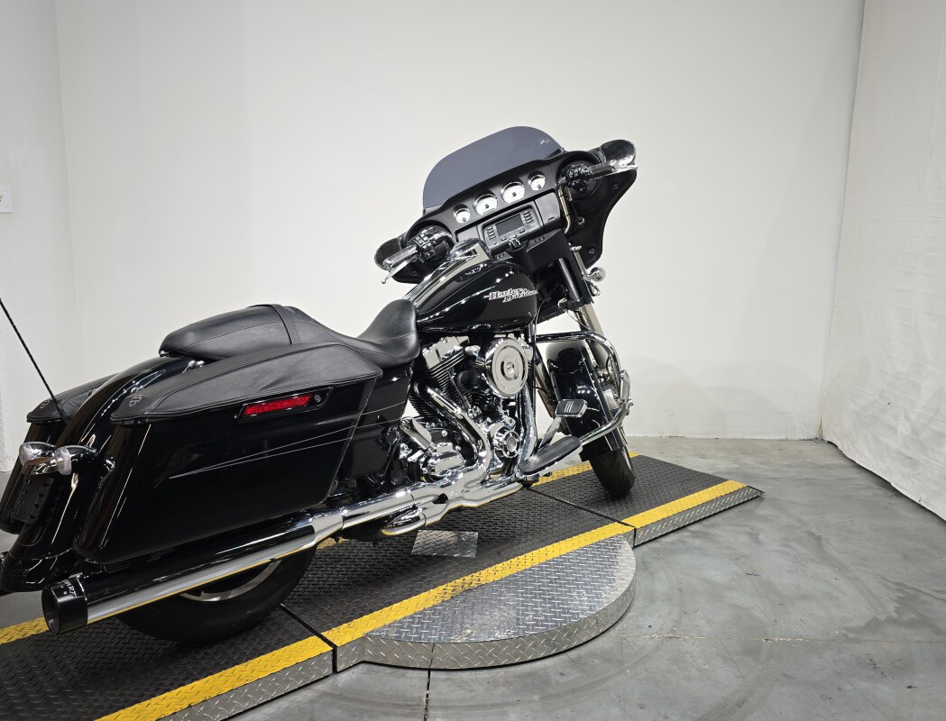 Street Glide®