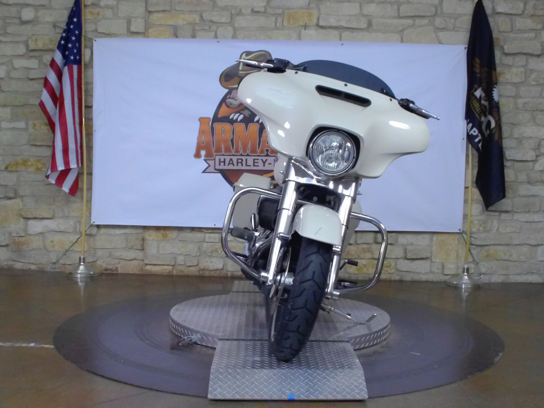 Street Glide®