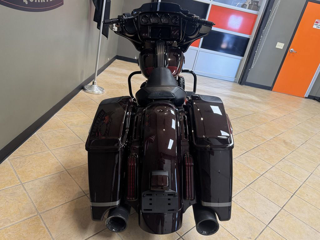 CVO® Street Glide®