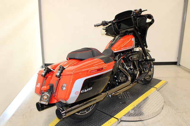 CVO® Street Glide®