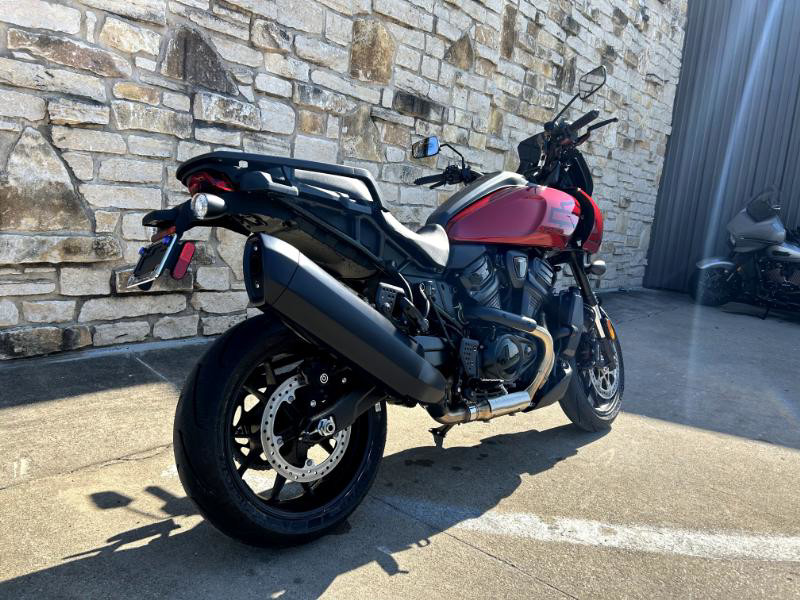 Pan America® 1250 ST
