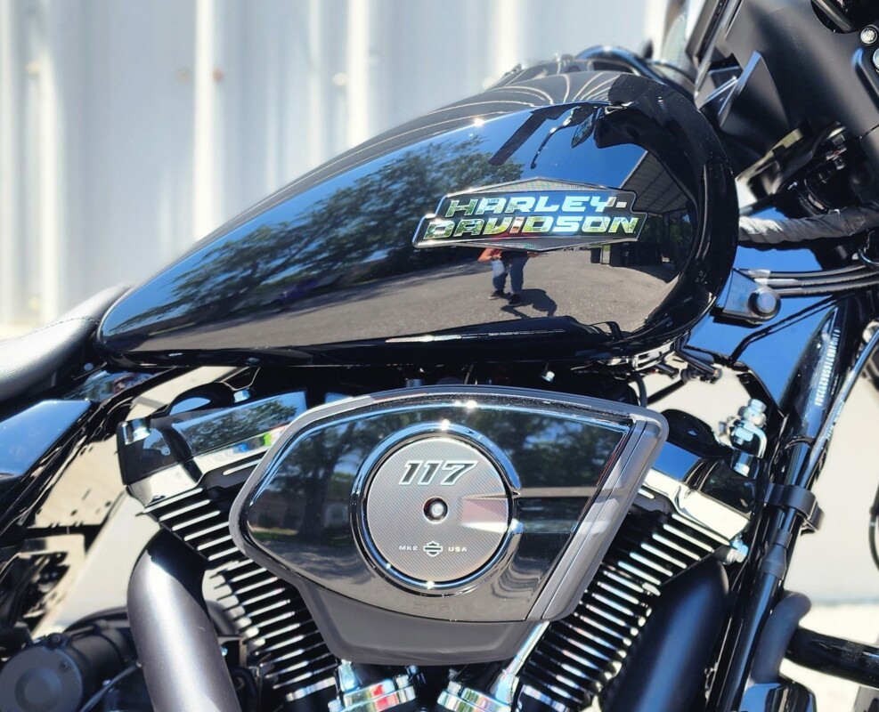 Street Glide®
